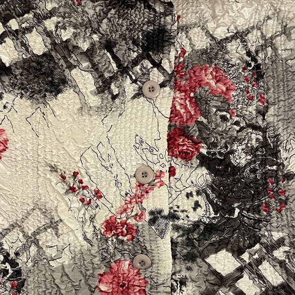 ABC collection crinkly ribbed satin material long sleeves jacket - Picture 8 of 11